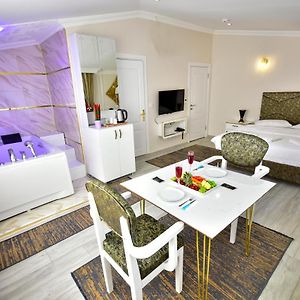 Suite Spa Bath
